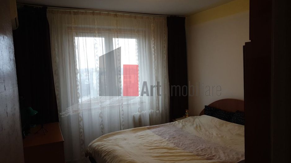Vânzare apartament decomandat 3 camere 2 băi Olteniței - Poză 2