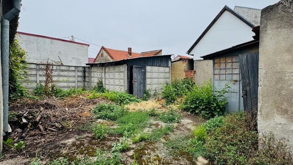 Casa singur in curte cu acces auto si teren 270 mp in zona Razboieni - Poză 3