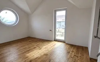 Casa Individuala - 6 camere - 3 bai - 550 mp teren - Poză 13