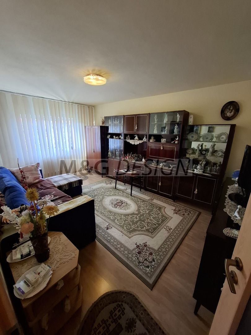 Aradului, 2 camere decomandate, et 3, centrala proprie - Poză 10