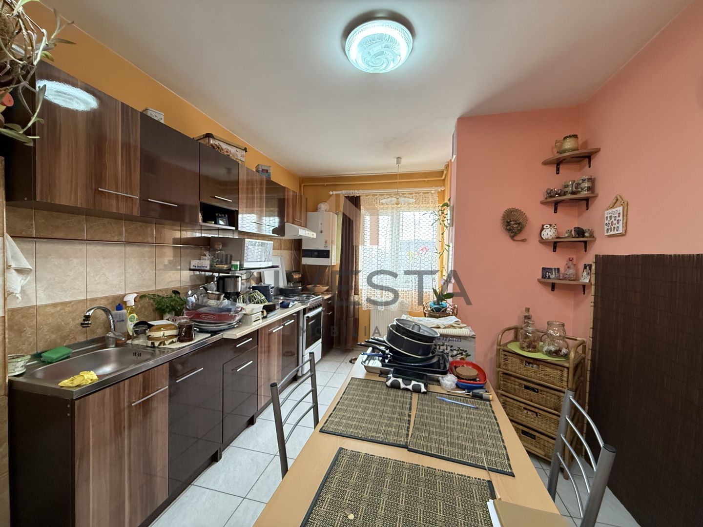 Apartament cu 3 camere de vanzare / cartier Intre Lacuri - Poză 1