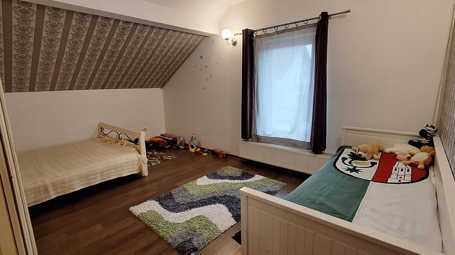 Casa individuala frumoasa si spatioasa in Giroc - Poză 35