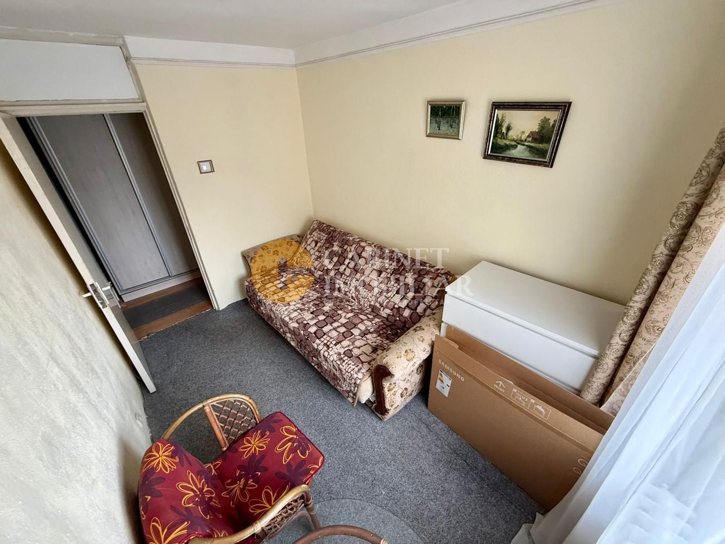 3 CAMERE DECOMANDAT---PACURARI-PETRU PONI--MOBILAT SI UTILAT - Poză 4