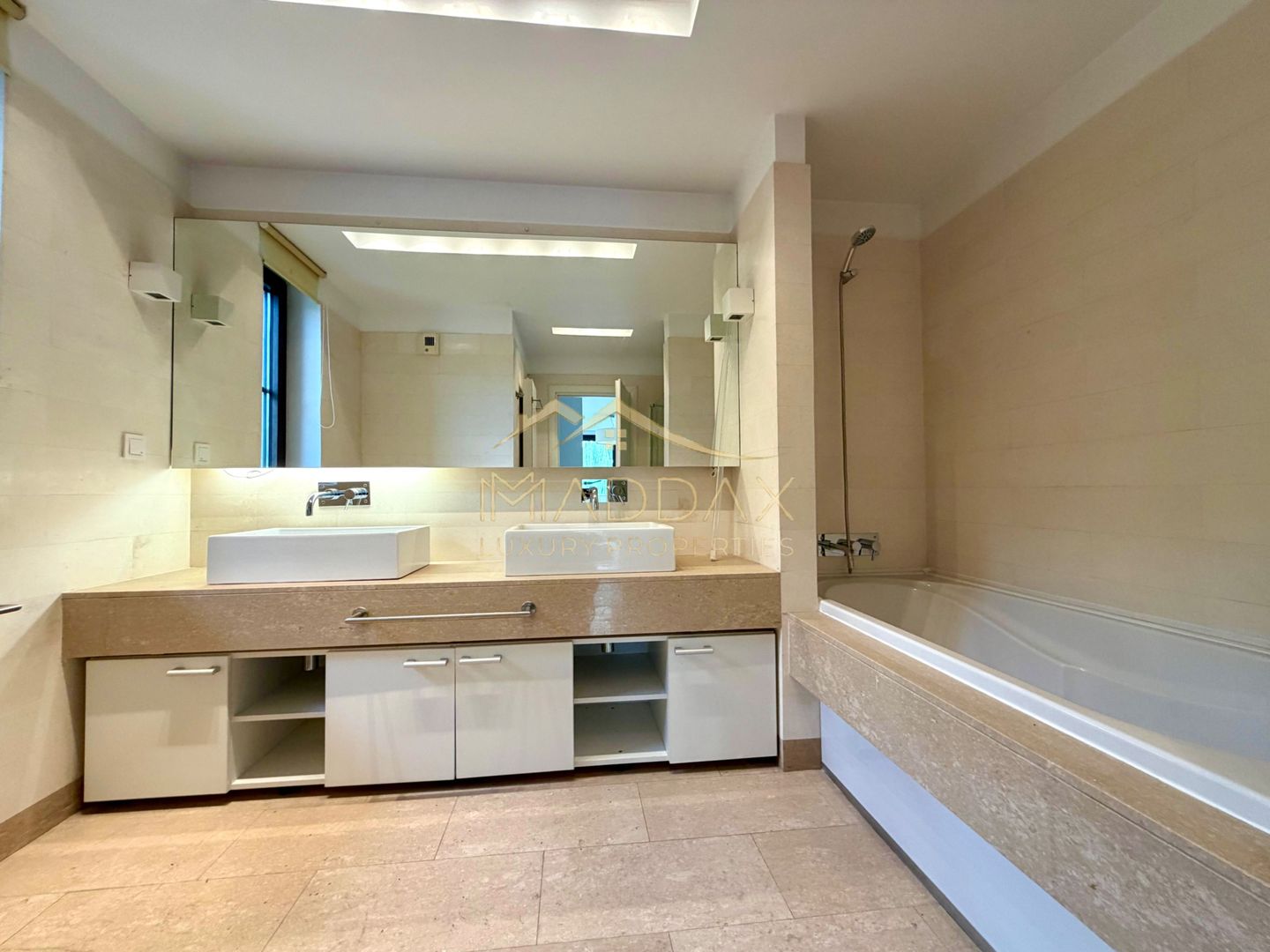 Vila cu 9 camere *900 teren* & piscina privata // Pipera - Poză 29