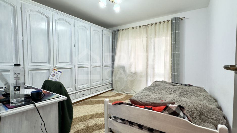 Apartament cu 3 camere, mobilat, utilat, zona Kaufland - Poză 2
