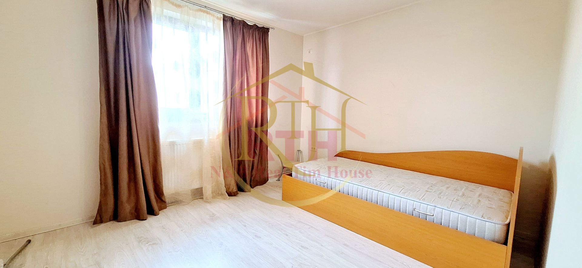 Oferim spre inchiriere casa-duplex cu 4 camere, zona Braytim - Poză 14