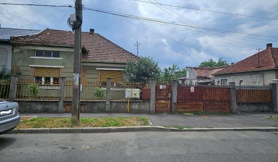 BRASADAS vinde casa individuala cu 2 camere in zona UNIRII. - Poză 1