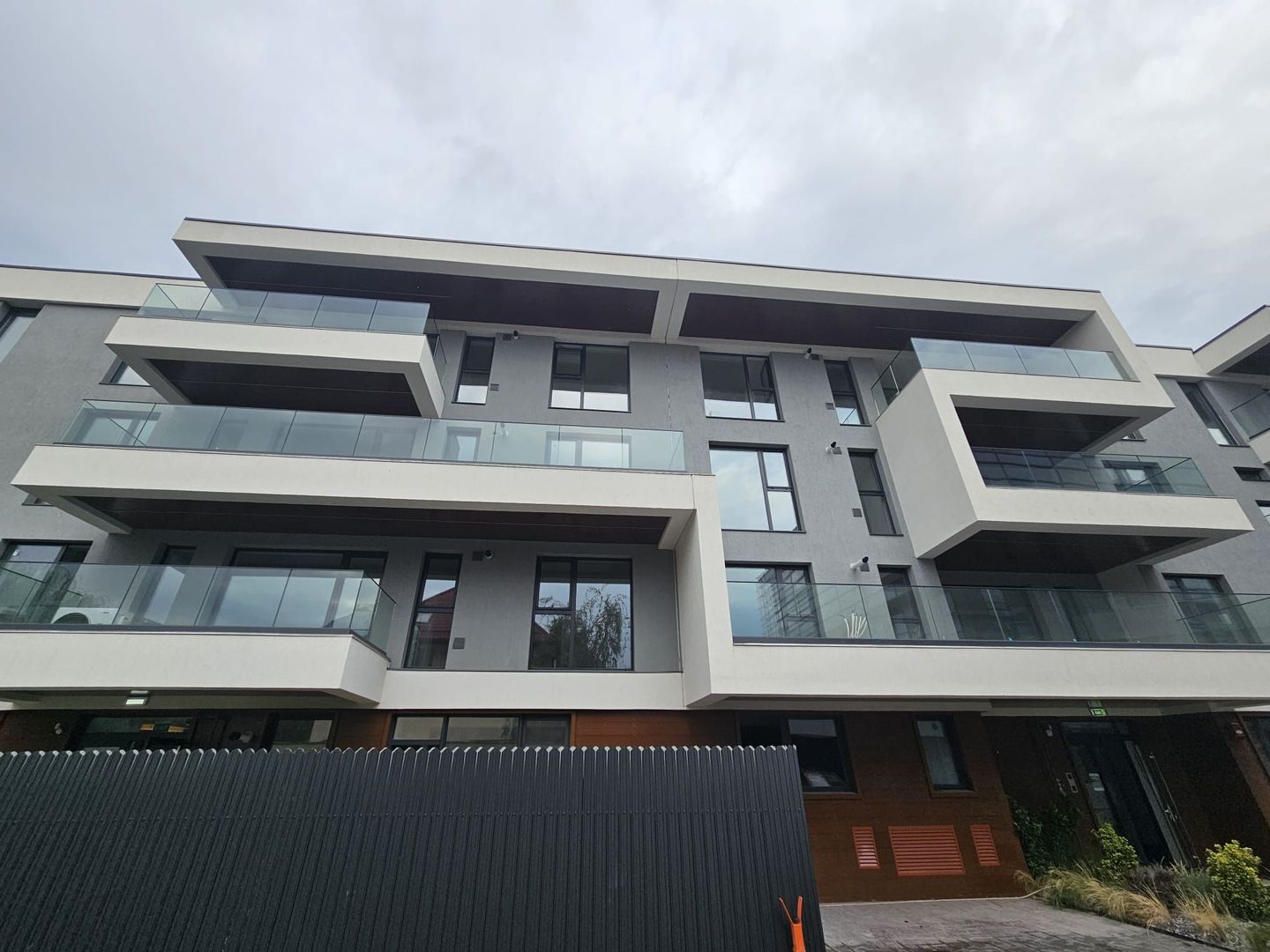 Apartament 4 camere de inchiriat Iancu Nicolae British School parcare - Poză 12