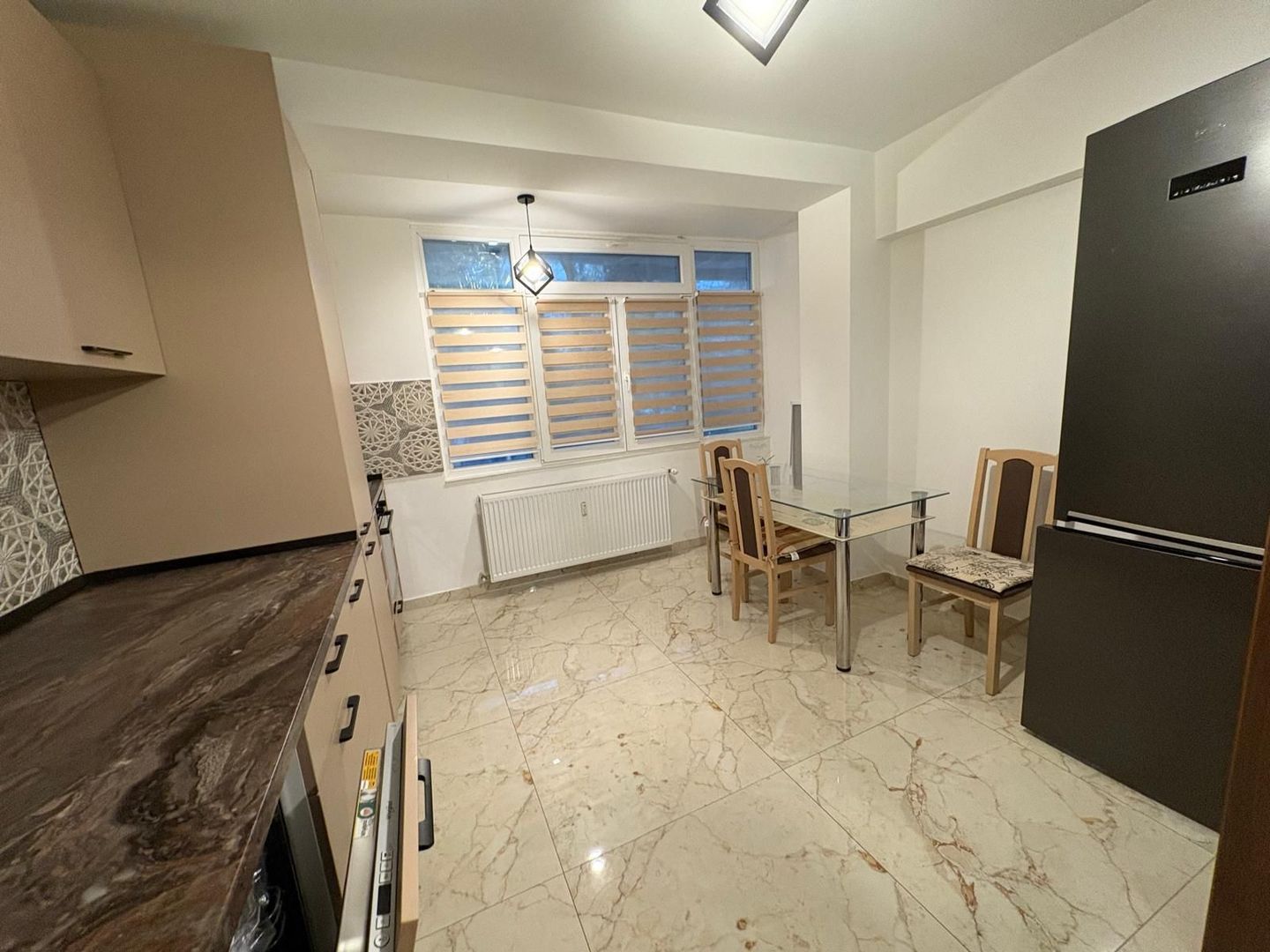 AP. 2 CAMERE P-TA SUDULUI, PRIMA INCHIRIERE,MASINA SPALAT VASE, METROU - Poză 5