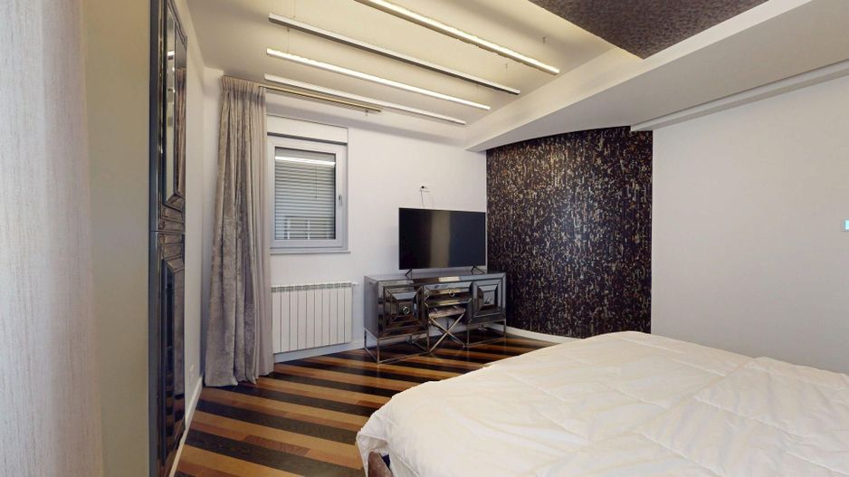 Titan Pallady-proprietate de exceptie - Poză 13