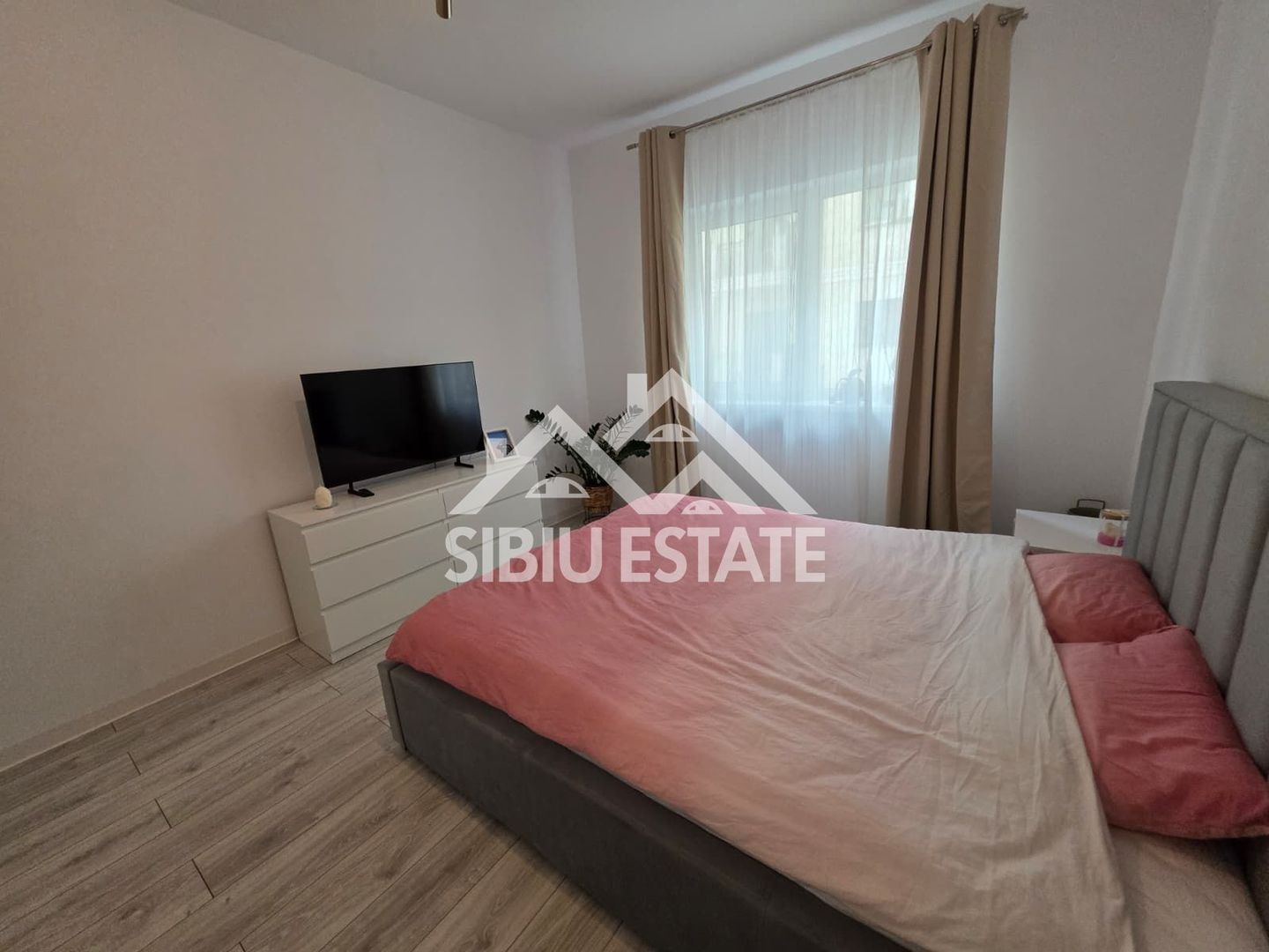 Studio 37 mp cu gradina,  zona Brana, Selimbar - Poză 4