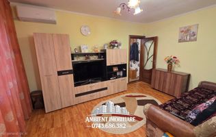 Apartament cu 3 camere, etaj 4, NEMOBILAT, zona CENTRU;