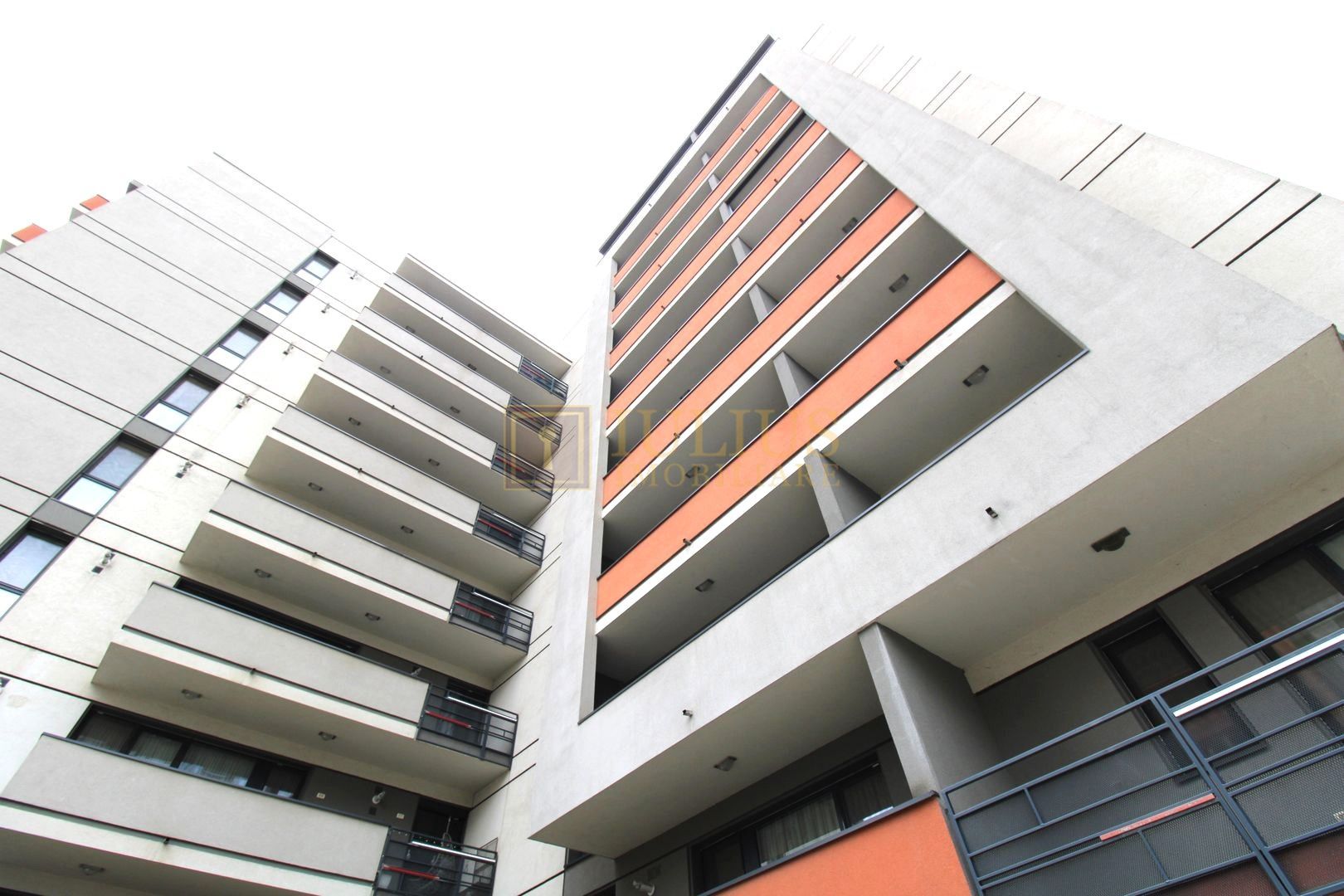 Apartament in Complexul Iris - Poză 7