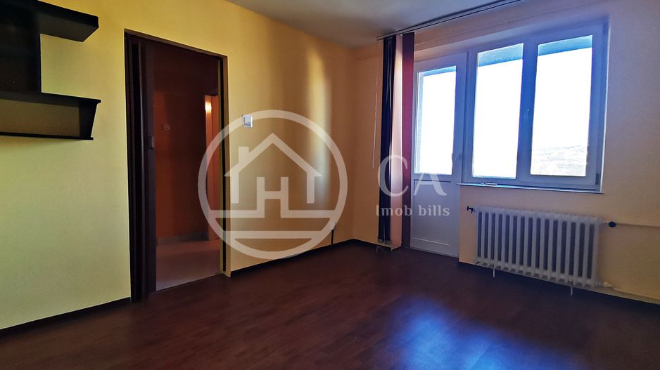 Apartament cu 2 camere de vanzare in zona Dacia Oradea - Poză 1