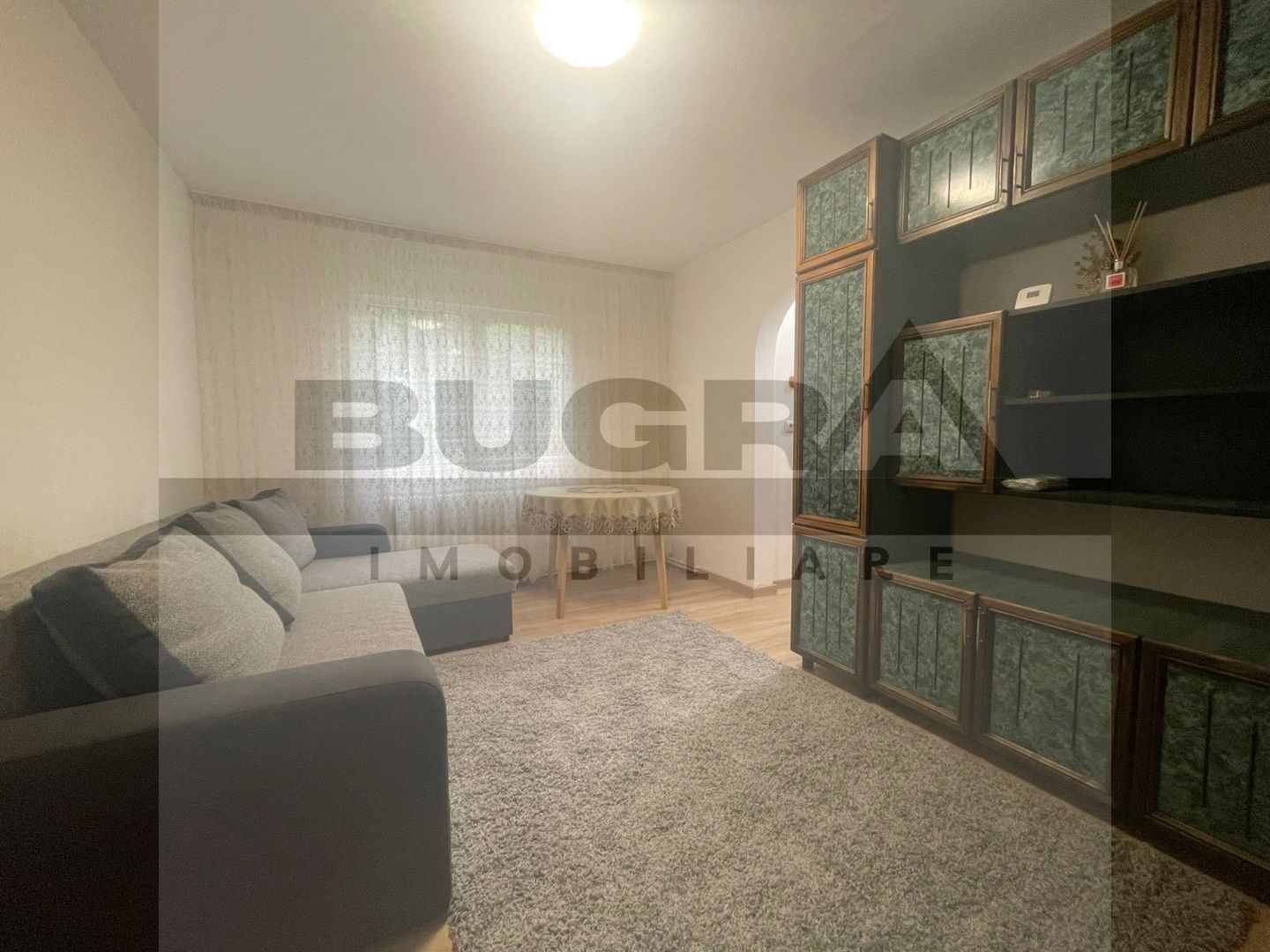 Apartament de 3 camere, 50mp, zona strazii Parang - Poză 2