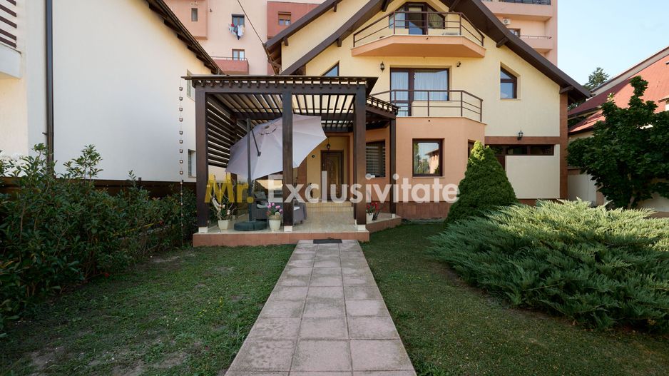 Casa + 305 mp terem curte proprie in zona rezidentiala Gavana - Poză 16