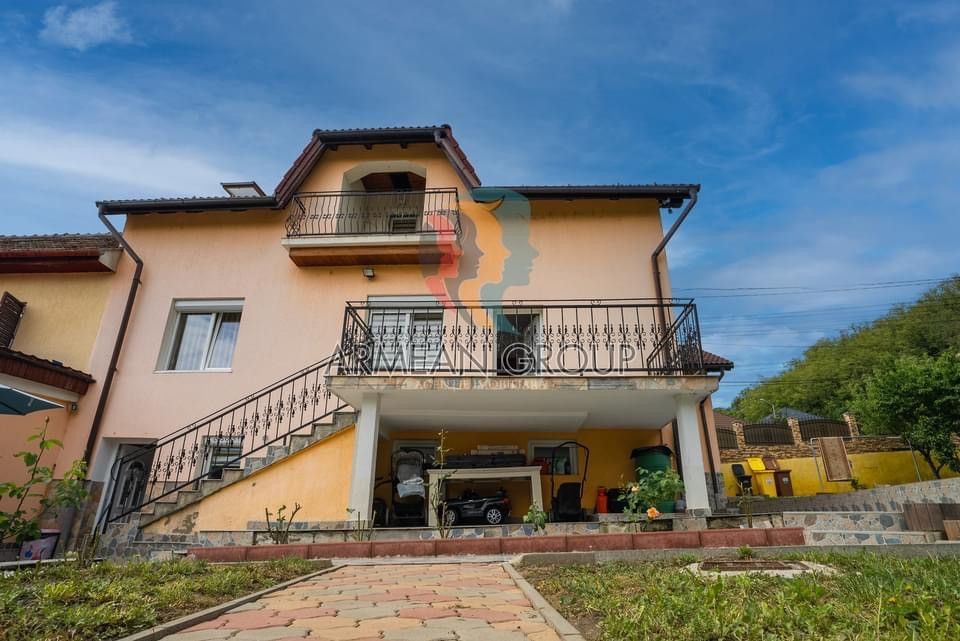 Casa mare de 5 camere - Poză 3