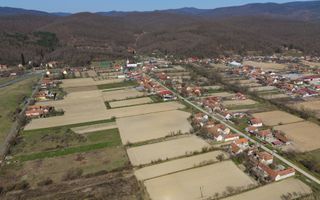 Loc de casă în Odvoș - Conop 3000mp - Poză 9