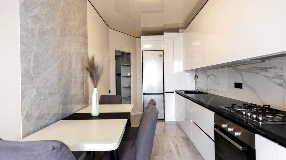 Vânzare, apartament, 2 camere, str. Ioan Livescu, Buiucani - Poză 2