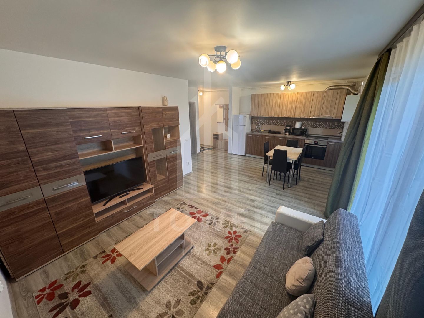Apartament 2 camere de închiriat City Residence - Poză 1