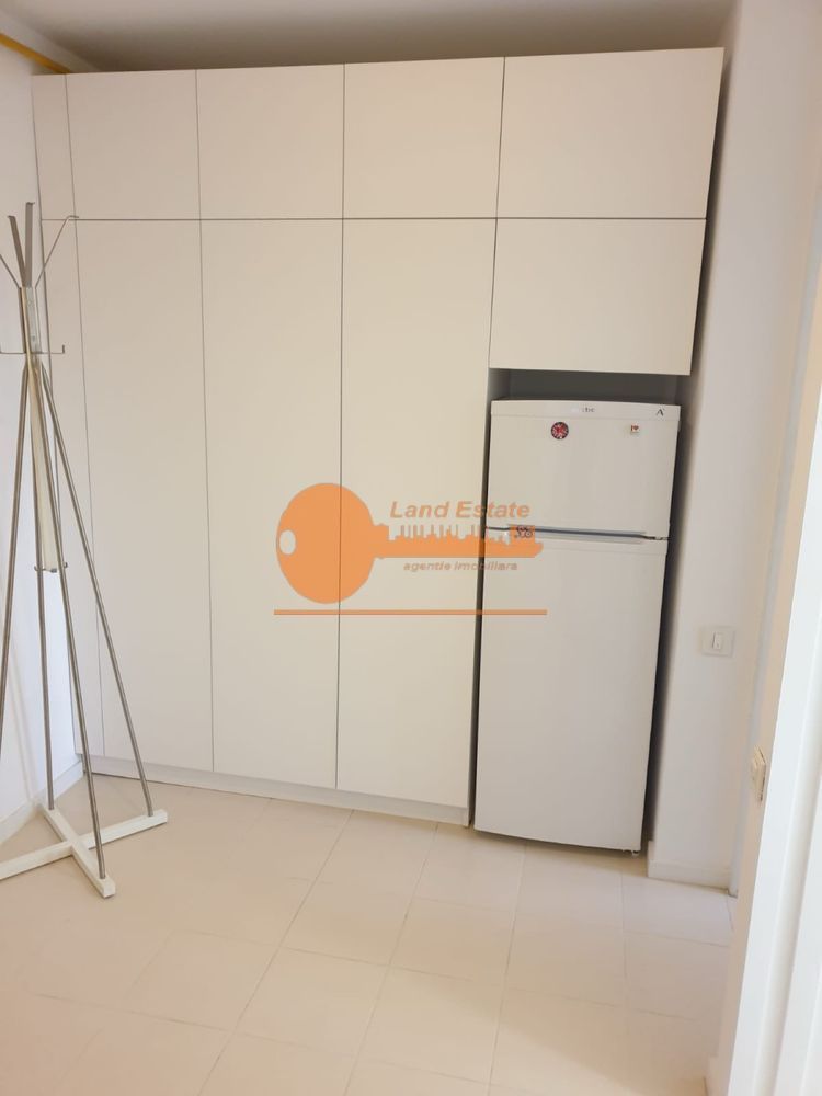 Studio Modern cu Vedere la lacul Herastrau - Poză 13