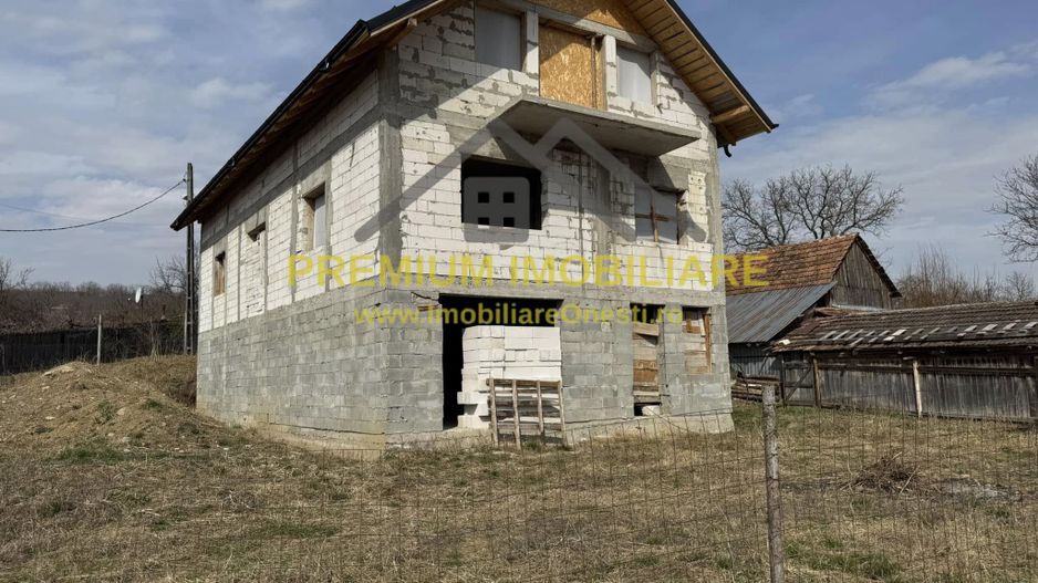 Casa de Vanzare in Caiuti - Poză 1