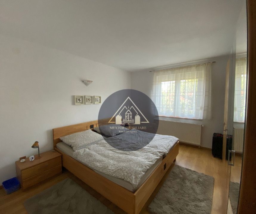 Casă mare și modernă - Poză 16