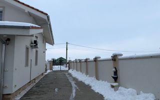 Casa individuala cu 5 camere in Dumbravita - Poză 16