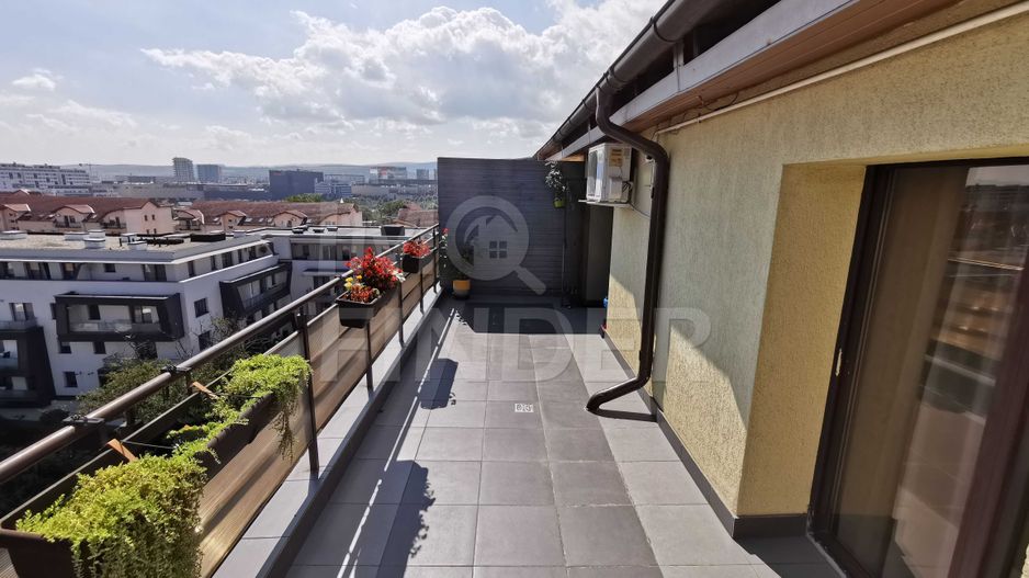 Apartament cu parcare FSEGA Iulius Mall - Poză 3