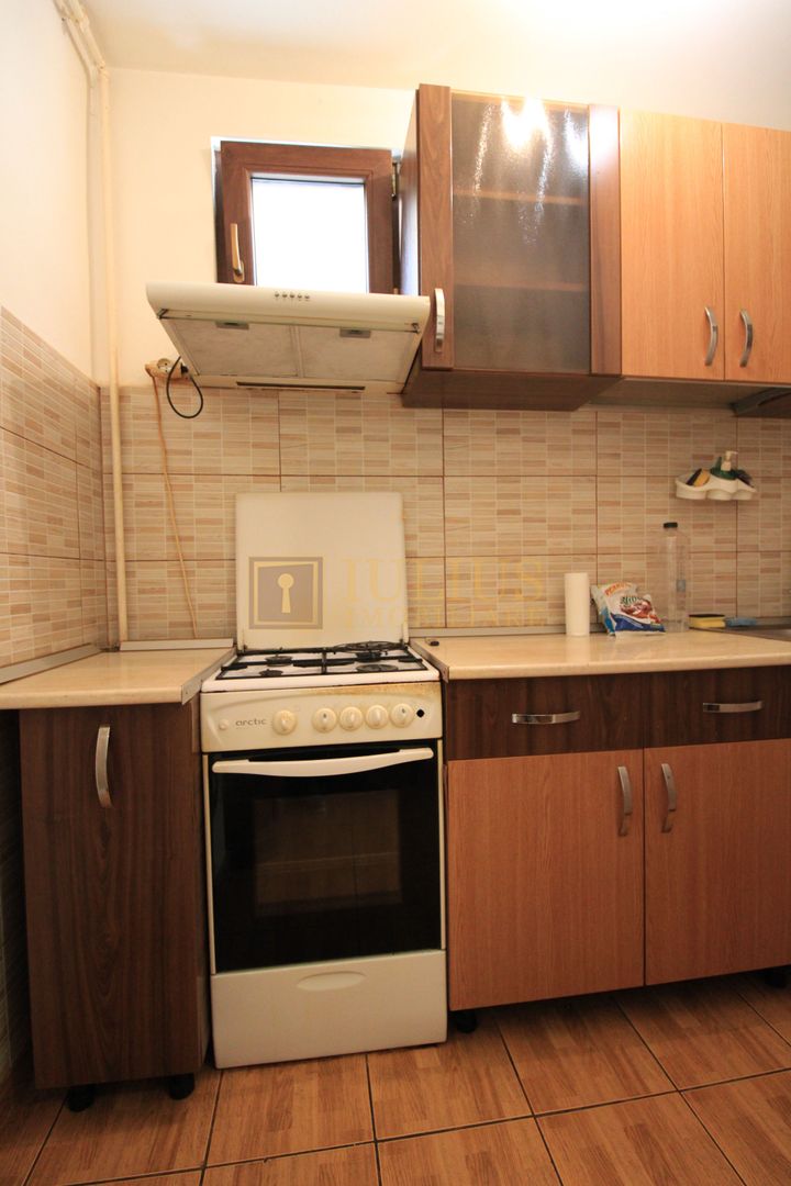 Zona Traian, 3 camere, centrala proprie - Poză 13