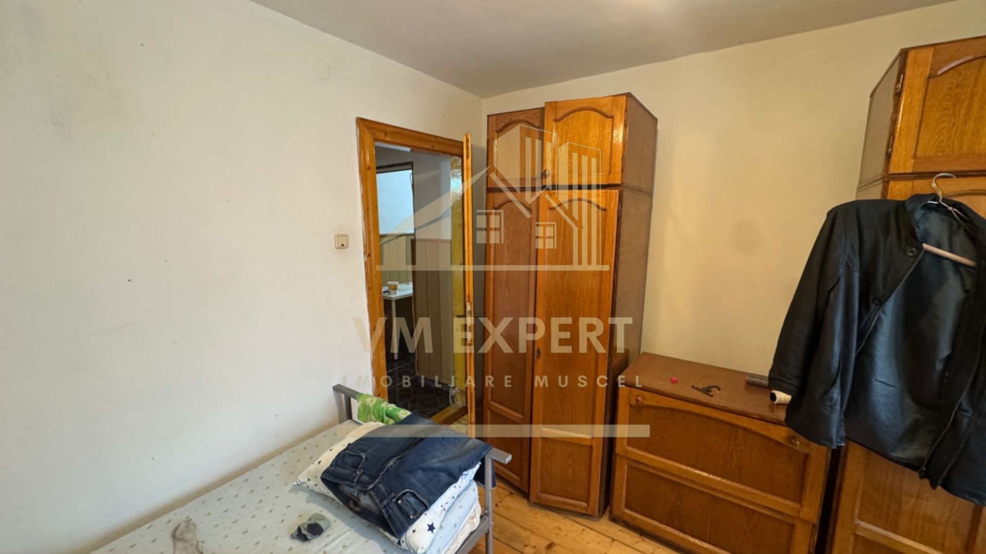APARTAMENT 3 CAMERE DECOMANDAT PARTER VIȘOI CAMPULUNG - Poză 15