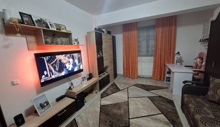 Apartament 1 camera mobilat, bloc 2017, etaj 2, capat Cug Valea Adanca