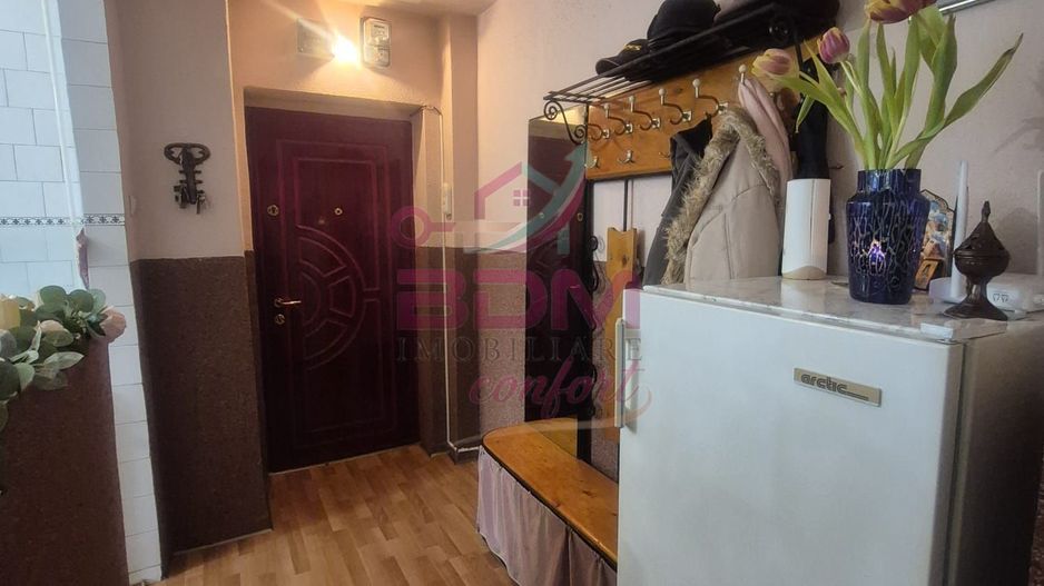 Apartament 2 camere | etaj intermediar | garaj | Micro 2 - Poză 9