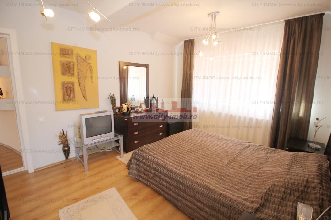 Vanzare Vila SINAIA - Poză 11