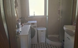 Apartament 2 camere decomandat, etaj 1, renovat parțial. - Poză 6