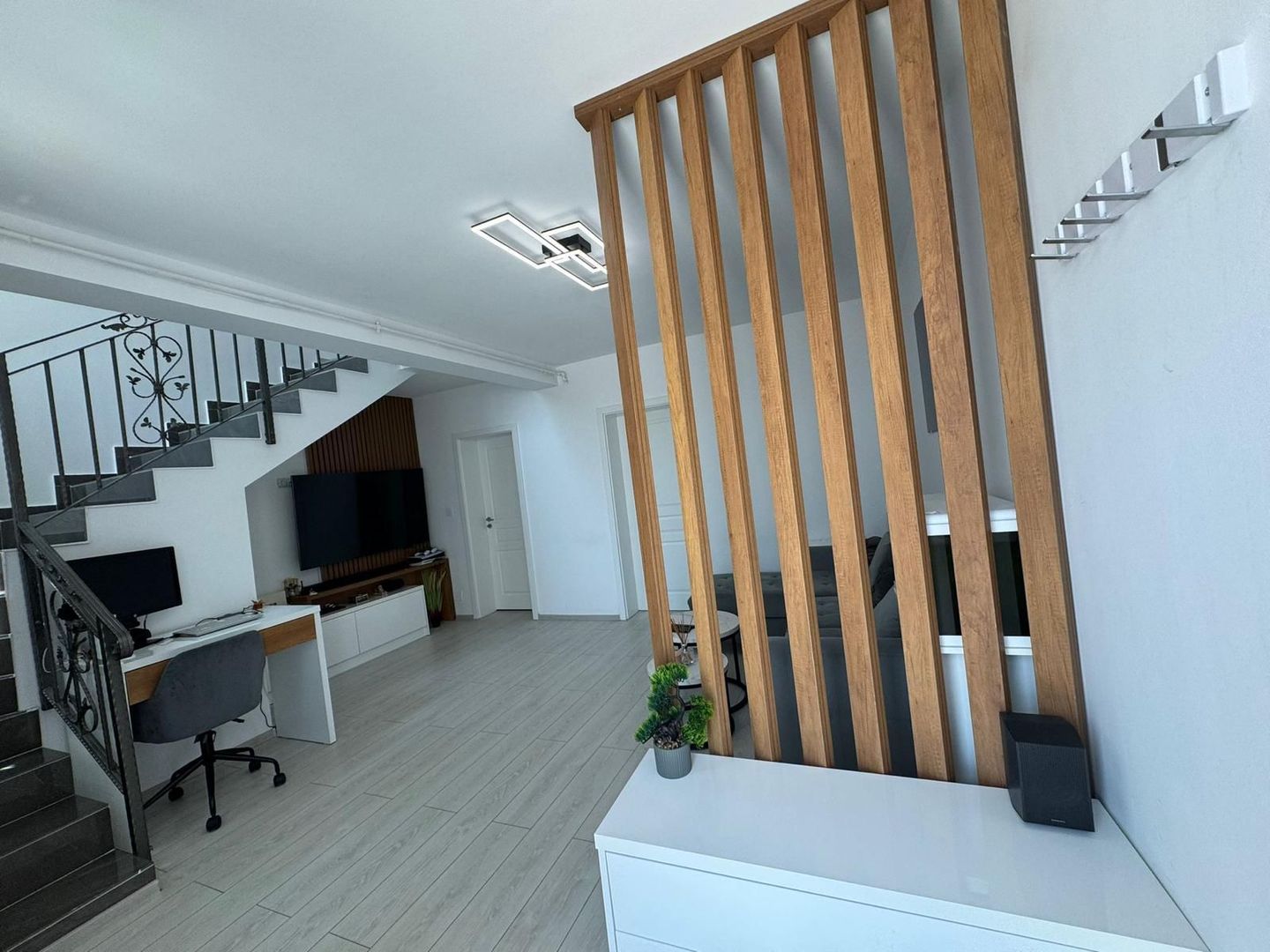 Casa insiruita | Calea Urseni  | Mobilata-Utilata | 2 parcari - Poză 1