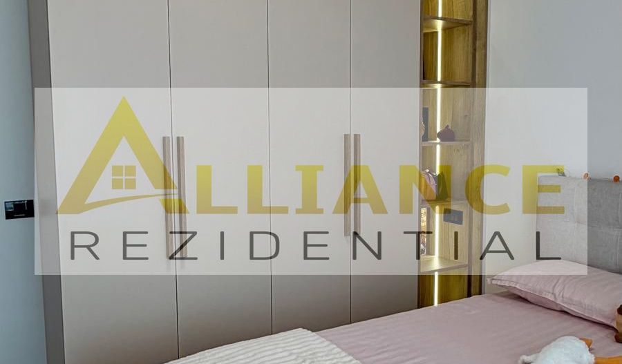 Str. Gradinari - 4 camere - 442 mp teren - mobilata si utilata lux - Poză 13