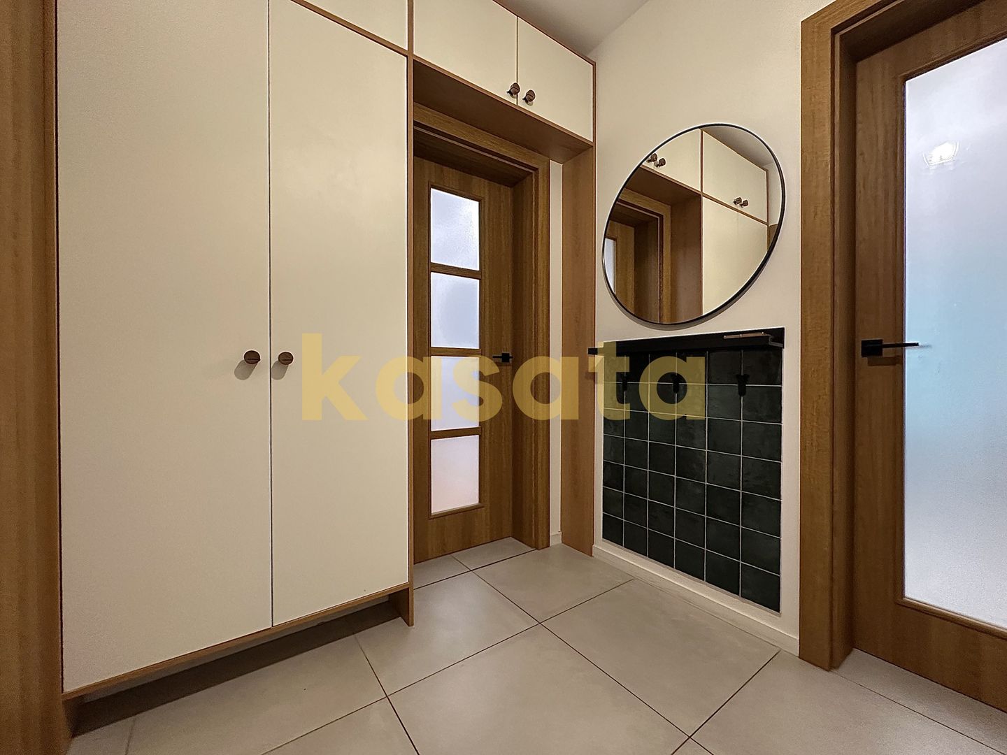 Apartament 4 Camere 🏡 | Etaj 1/6 🏢 | Fără Risc Seismic ✅| Boxă - Poză 9