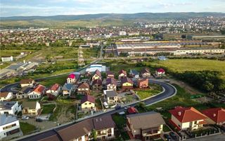 Apartament spatios si versatil ideal pentru o familie - Poză 2