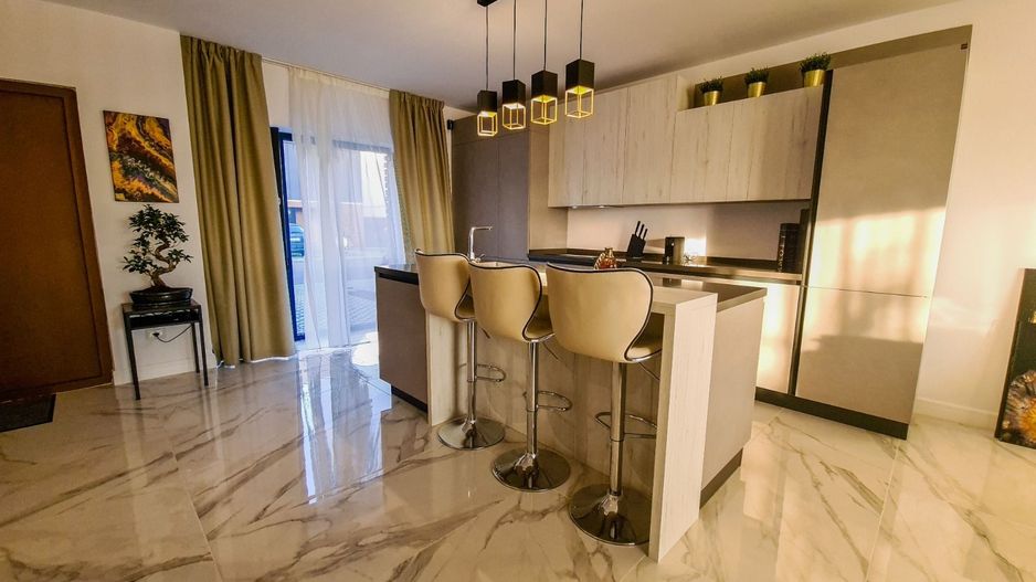 vila 4 camere | Matei Millo | Pipera Andronache | 2 parcari - Poză 1