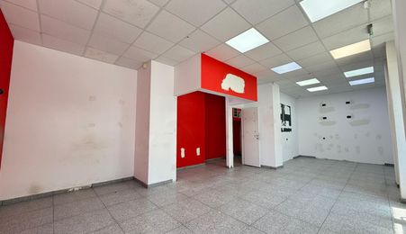 2 Spatii comerciale la strada | 115MP | 3 intrari | Vitrina