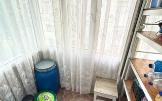 3 Camere Semidecomandat- Etaj 2 - Mobilat/Utilat - Zona Dacia/Bicaz - Poză 10