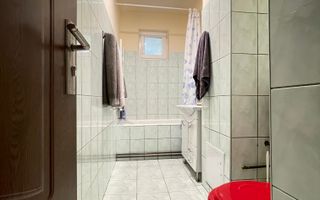 Apartament cu 3 camere| centrala proprie| Olimpia- Stadion - Poză 7