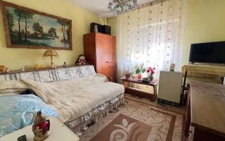 Apartament cu 3 camere - Pajura - Poză 1