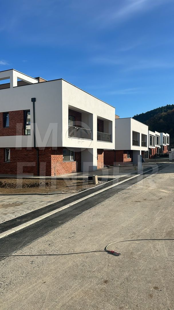 Casă în Florești, zona Vivo: 189 mp utili,  116 mp pe terase - Poză 38