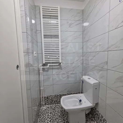 Vânzare, garsonieră renovată, Str. Lăcrămioarei - Poză 3