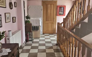 Pensiune 10 camere cu restaurant // Moieciu de Jos - Poză 42