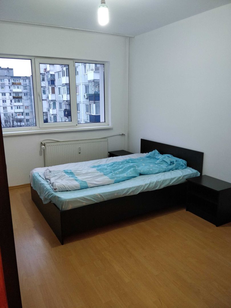 inchiriere apartament patru camere - Poză 2