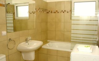 Apartament 2 camere, parcare, zona Centru - Poză 6