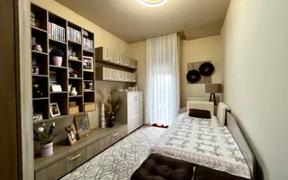 Casa spațioasă și primitoare cu garaj dublu, în Braytim – Soarelui - Poză 20